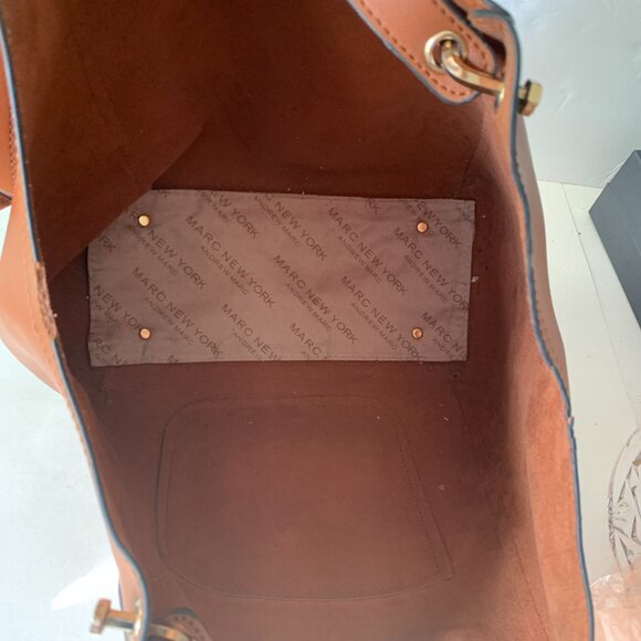 MARC NEW YORK ANDREW MARC BROWN LARGE LEATHER BAG display picture 3